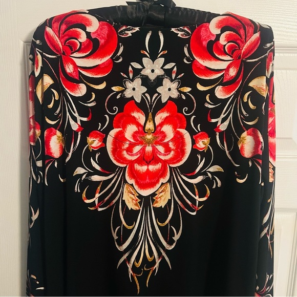 JM Collection Keyhole Neck Flared Tunic 3/4 Sleeve Floral Print w/Rhinestones 2X - Picture 7 of 7